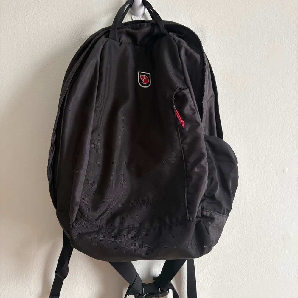 Fjallraven Commute 25 Black Everyday Outdoor Hiking Backpack